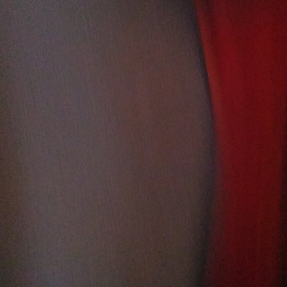 Women's red north face in great condition - Picture 3 of 3